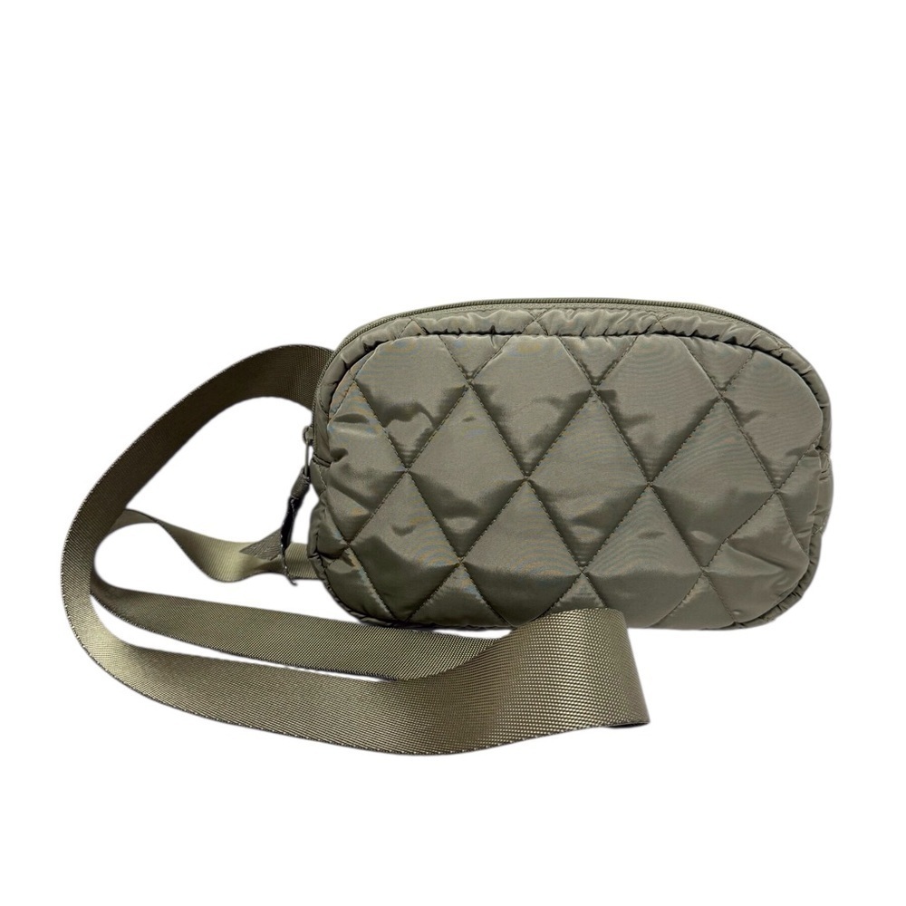 Vera Bradley Ultralight Essential Belt Bag Quilted Army Green EUC
